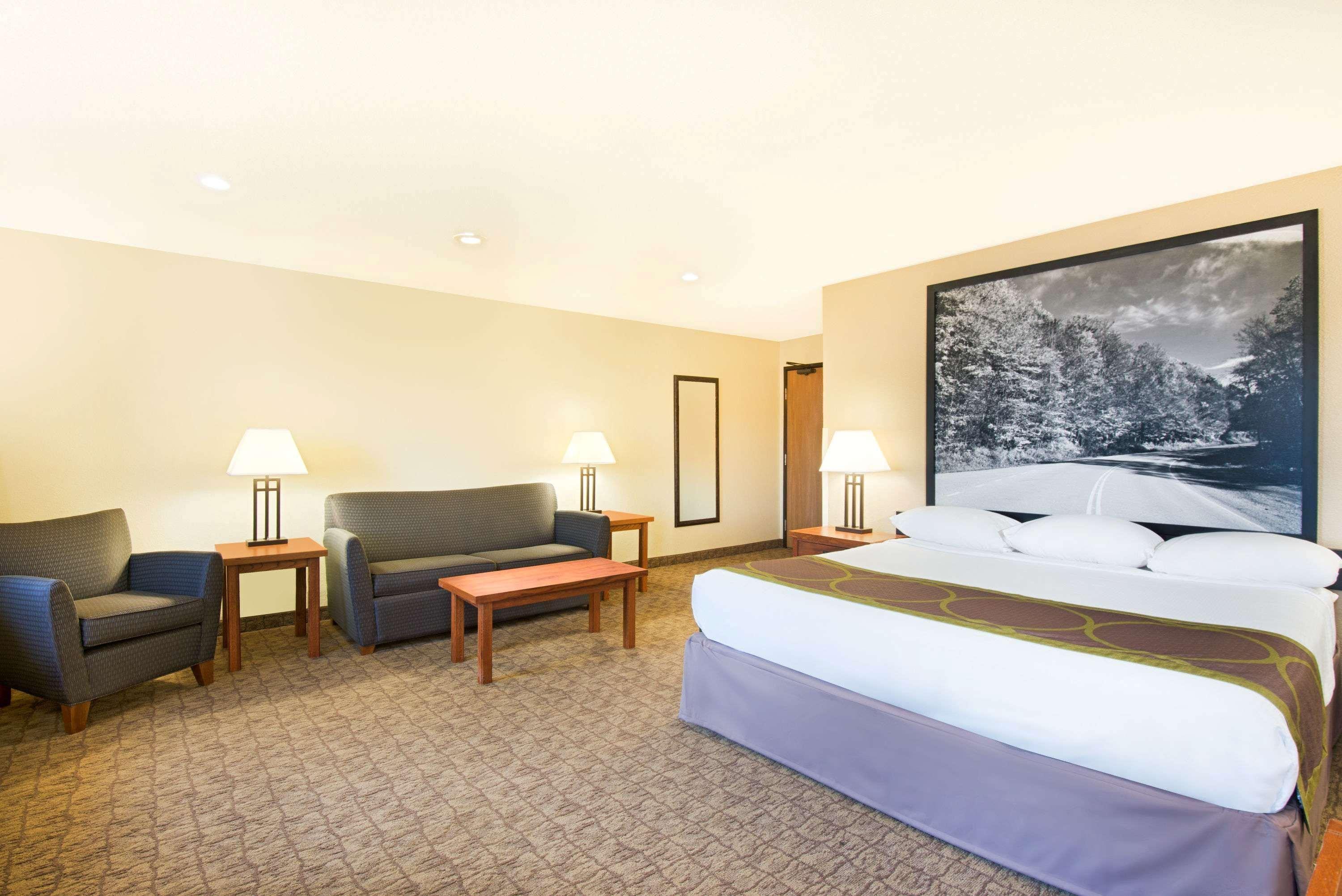 Super 8 By Wyndham Ripley Hotell Eksteriør bilde